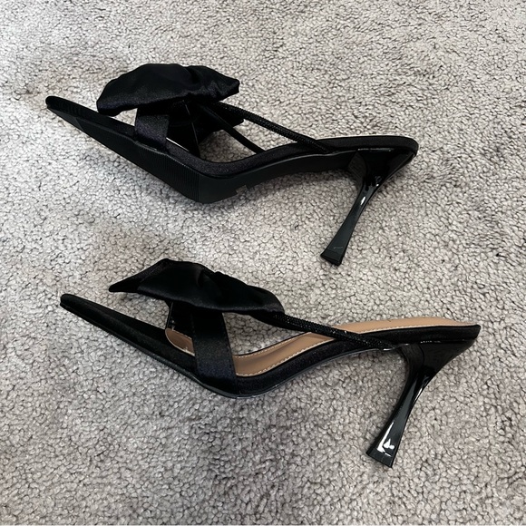 Black Bow Pointed-Toe Heeled Mules - Picture 3 of 4